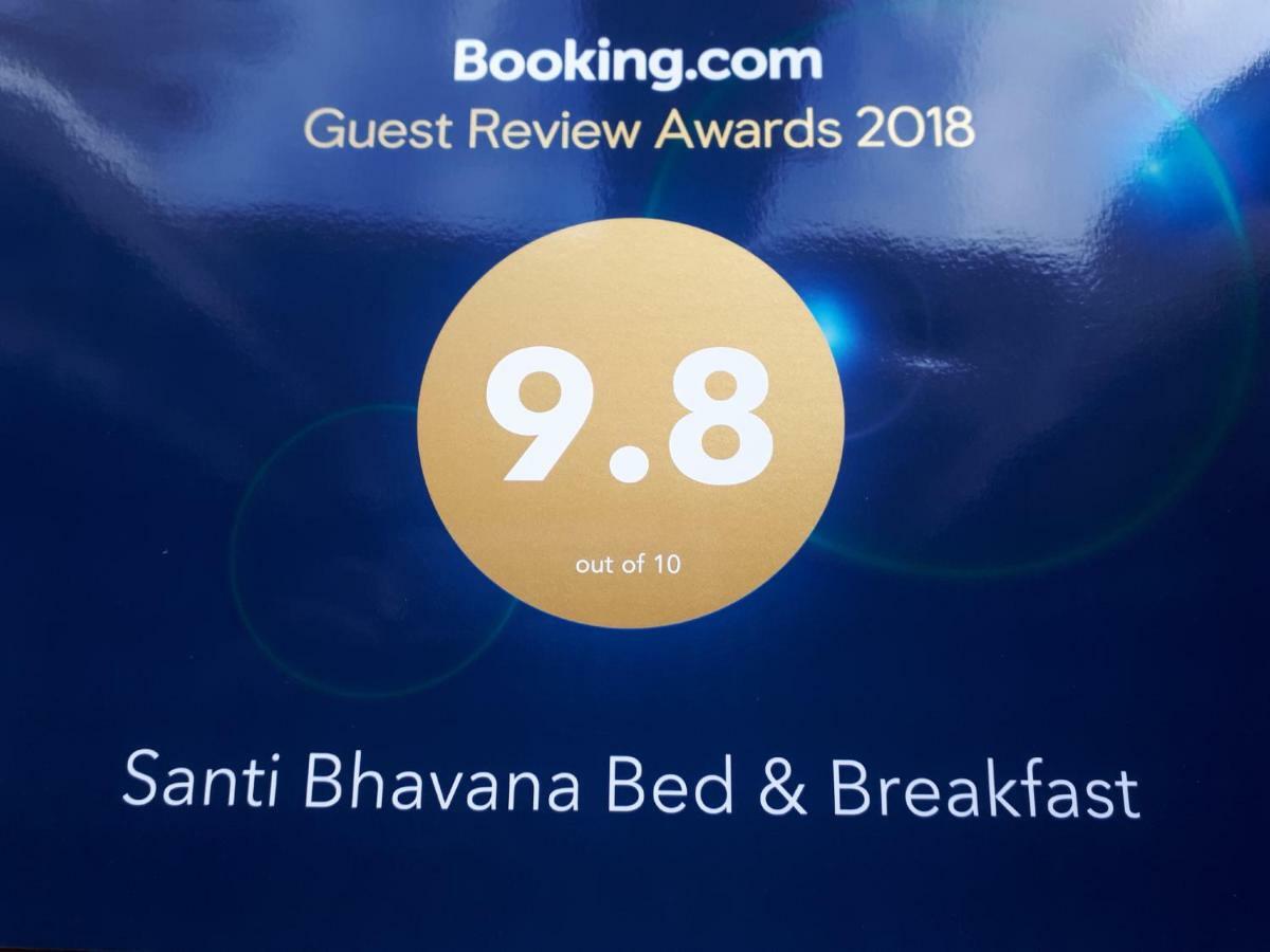 Santi Bhavana Bed & Breakfast Westbury  Eksteriør billede